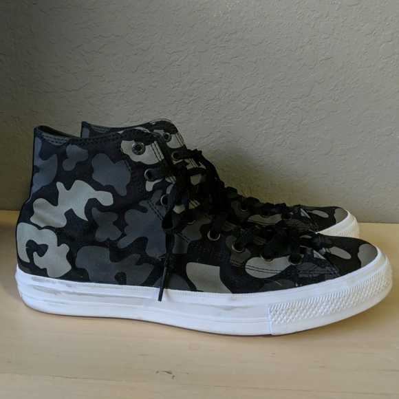 converse black camo